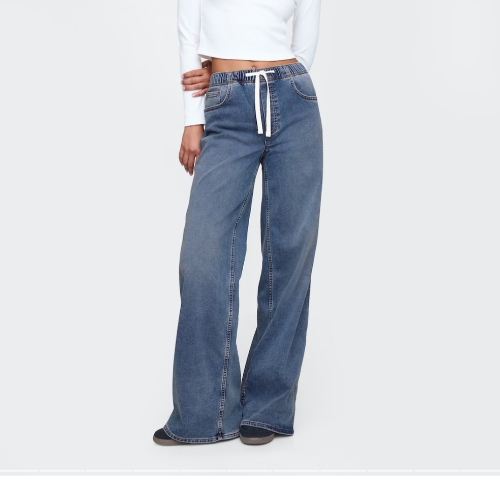Mid Rise Knit Easy Baggy Jeans by Gap